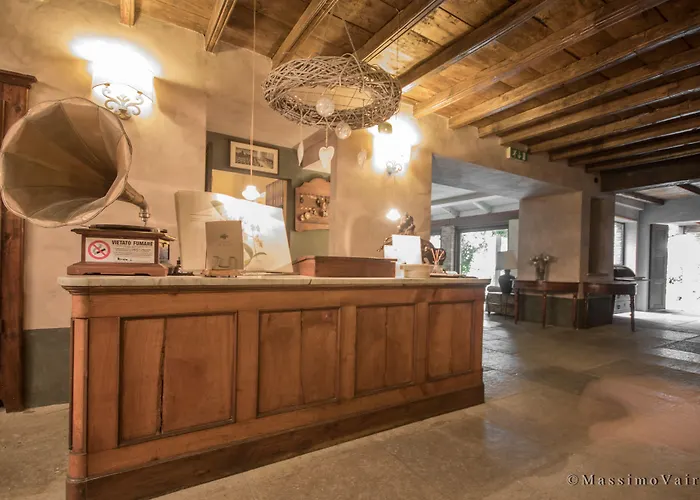 Отель Locanda Maison Verte Cantalupa
